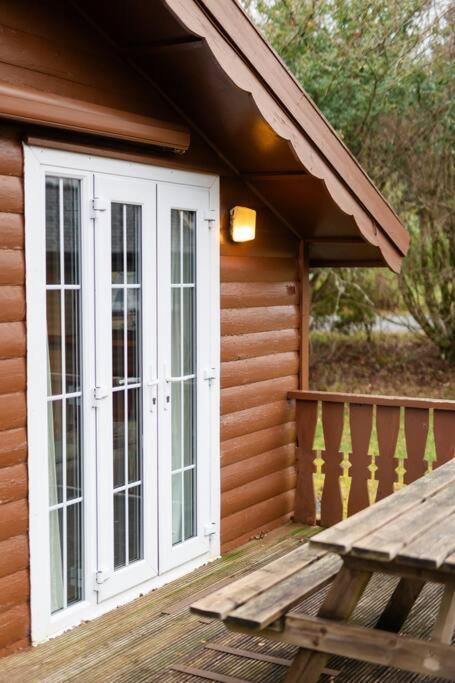 Cozy Norwegian Style Log Cabin In Rural Snowdonia - 2 Bedrooms & Parking By Seren Short Stays Ffestiniog Zewnętrze zdjęcie