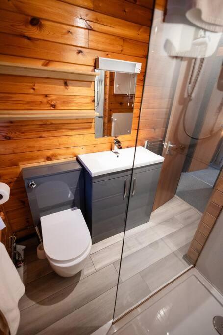 Cozy Norwegian Style Log Cabin In Rural Snowdonia - 2 Bedrooms & Parking By Seren Short Stays Ffestiniog Zewnętrze zdjęcie