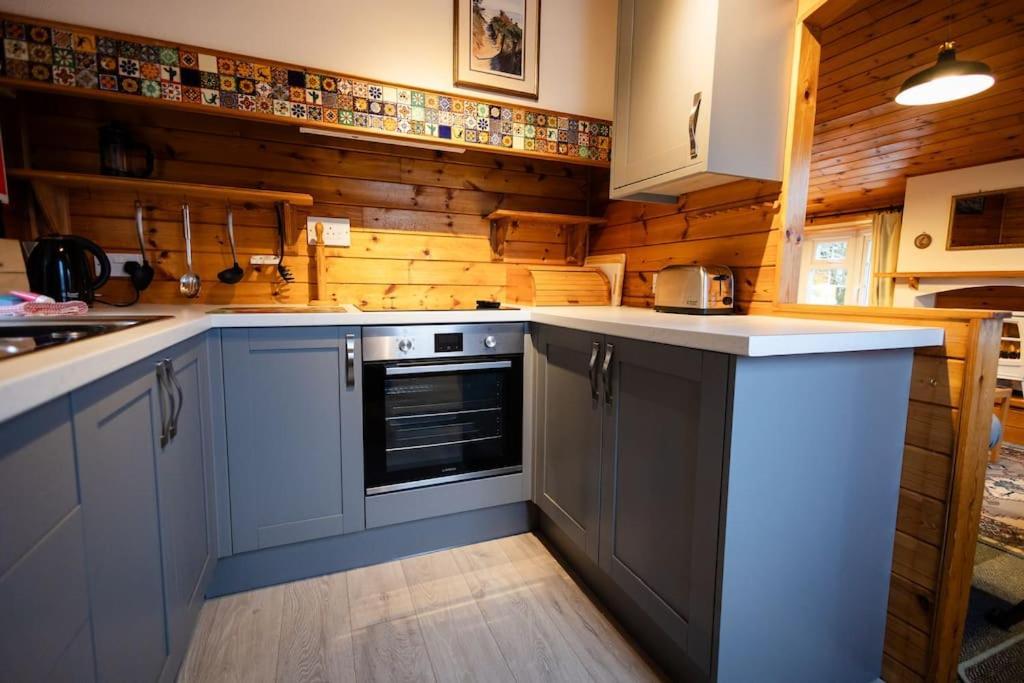 Cozy Norwegian Style Log Cabin In Rural Snowdonia - 2 Bedrooms & Parking By Seren Short Stays Ffestiniog Zewnętrze zdjęcie